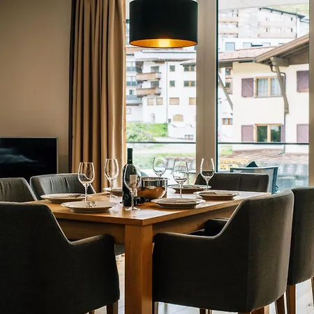 Alpensuites Διαμέρισμα *