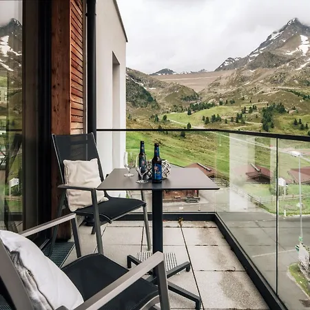 Alpensuites *
