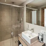 Alpensuites 아파트 퀴타이