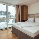 Alpensuites 아파트