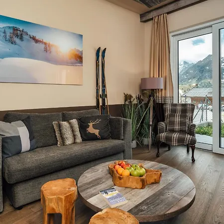 Alpensuites *