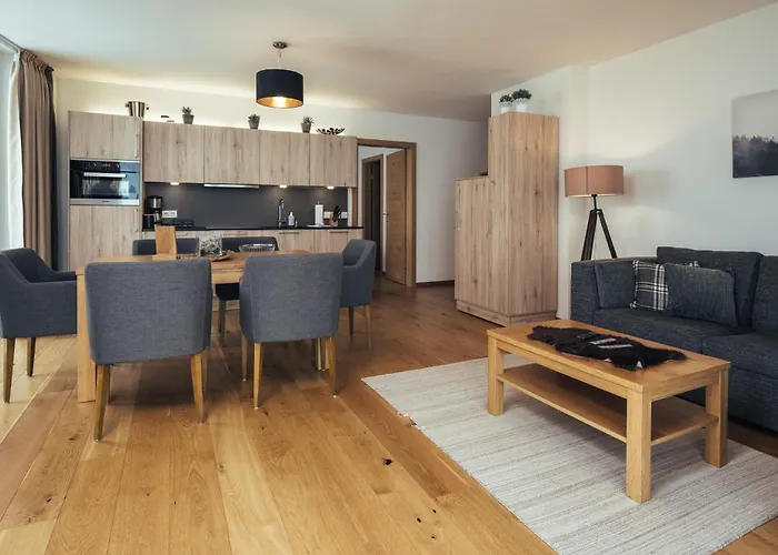 Апартаменты Alpensuites *